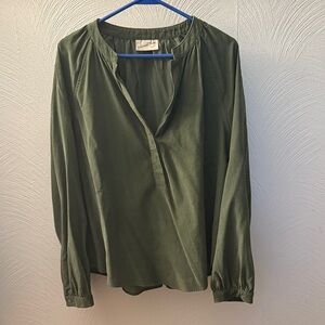 Universal Thread Green Women's corduroy Top